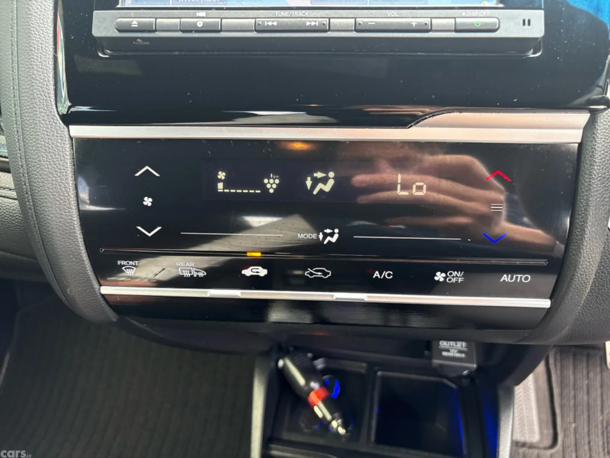 Honda Fit Hatchback, Petrol Hybrid, 2016, Blue