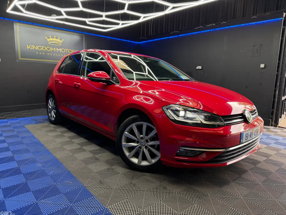 Volkswagen Golf Hatchback, Petrol, 2019, Red