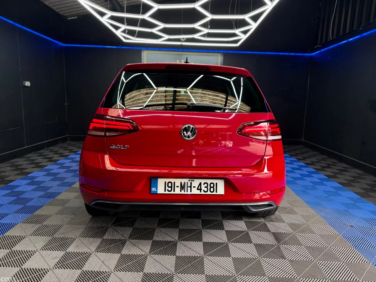 Volkswagen Golf Hatchback, Petrol, 2019, Red