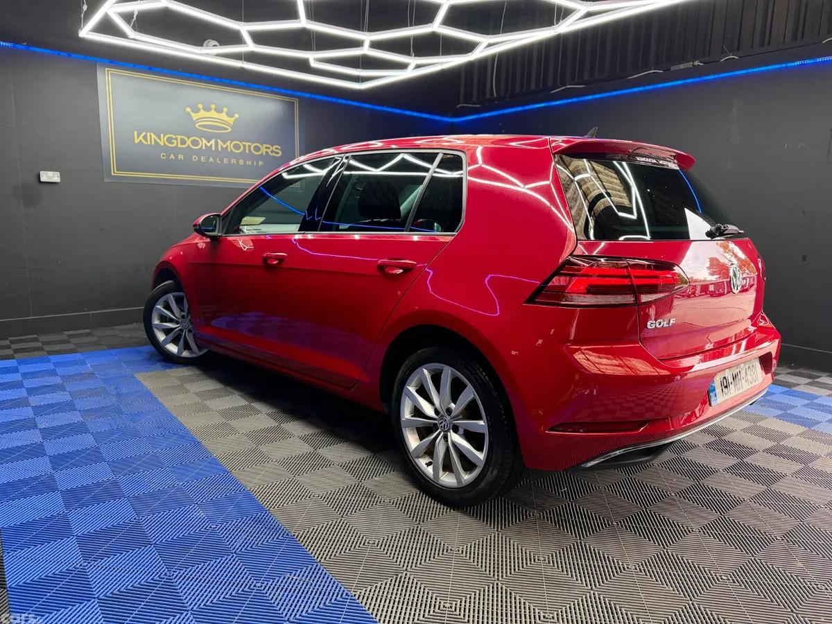 Volkswagen Golf Hatchback, Petrol, 2019, Red