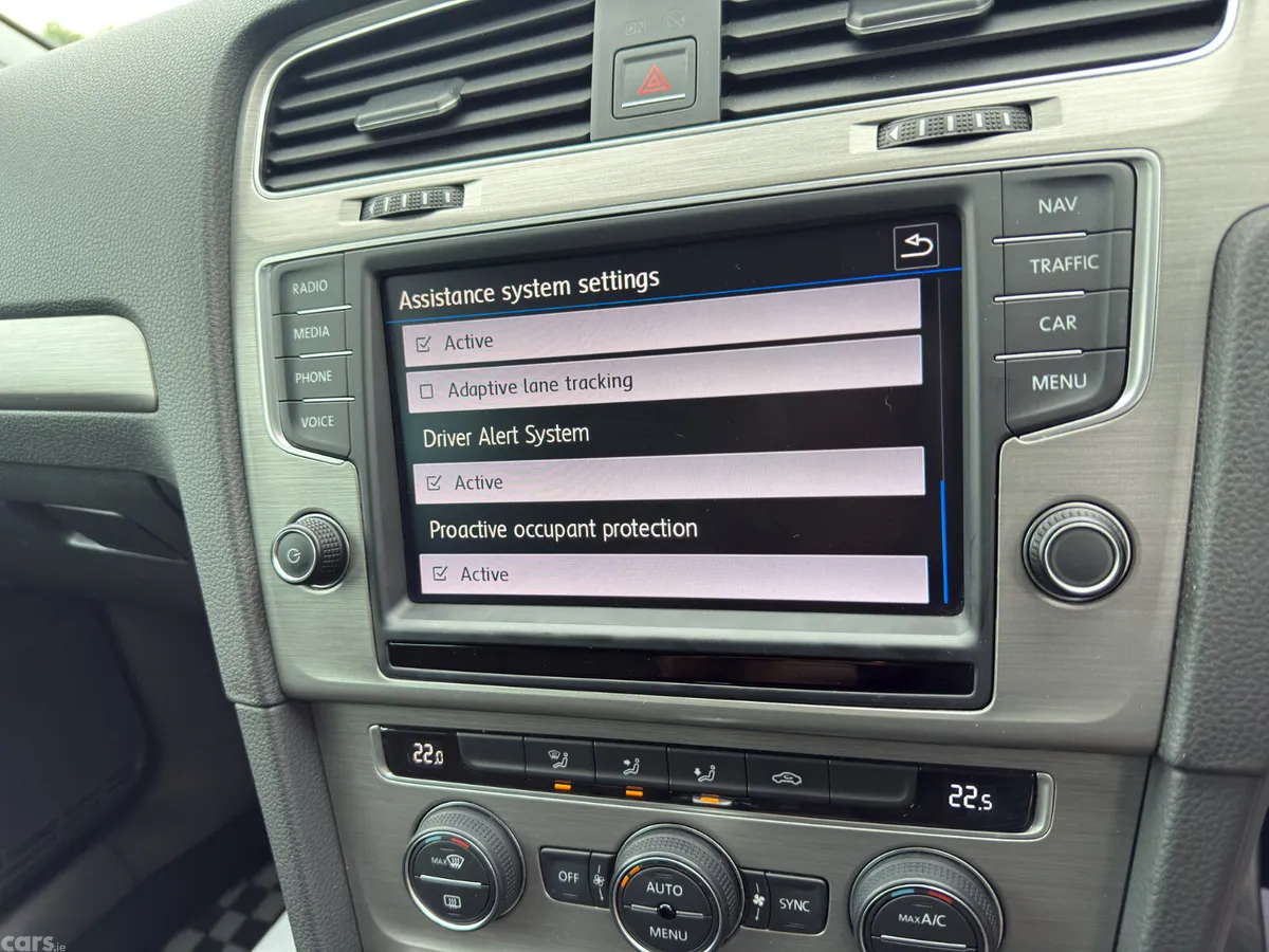 Volkswagen Golf Hatchback, Petrol, 2017, Silver