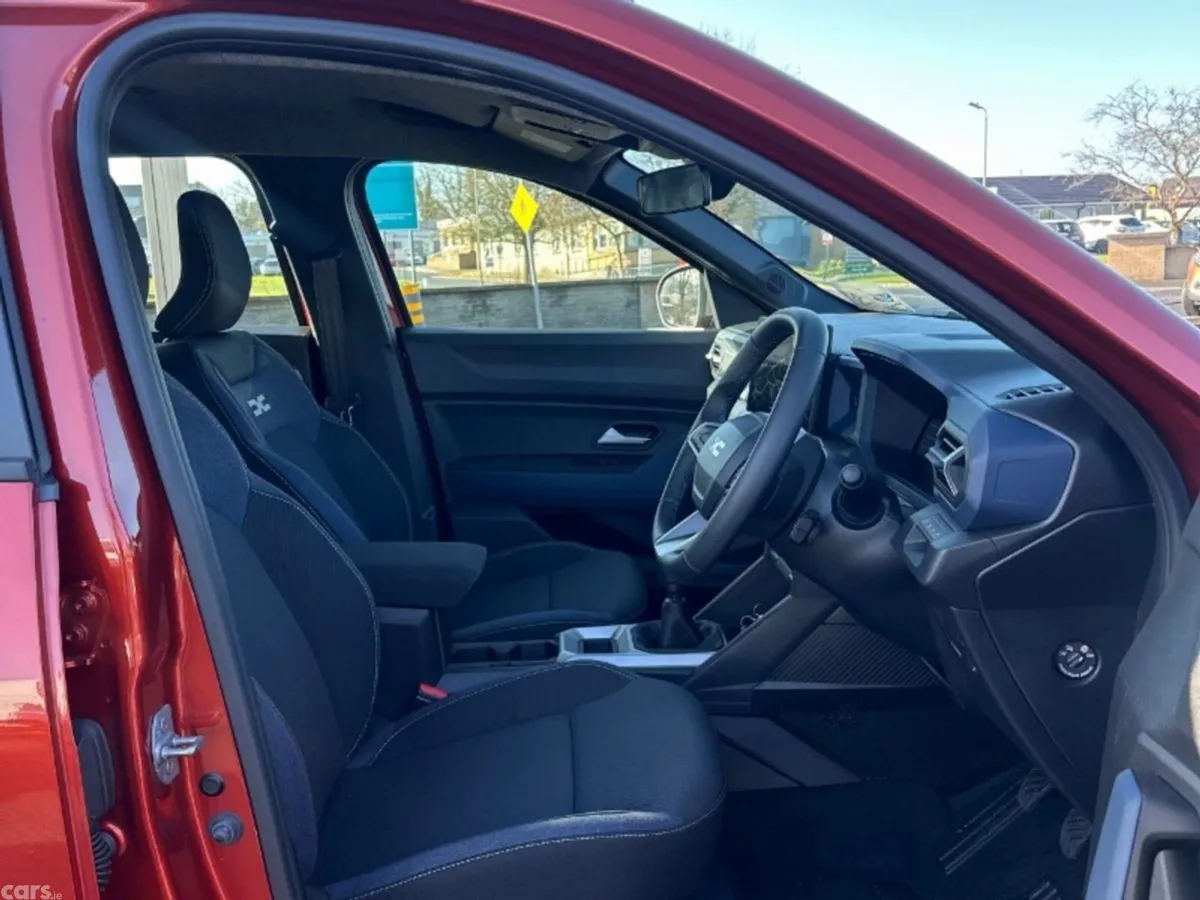 Dacia Bigster SUV, Petrol Hybrid, 2026, Orange