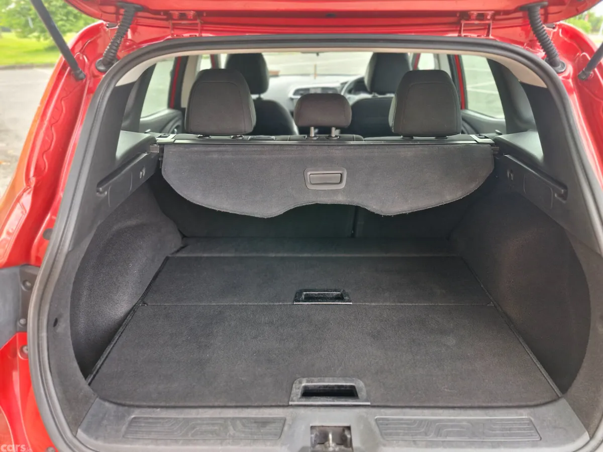 Renault Kadjar SUV, Diesel, 2016, Red
