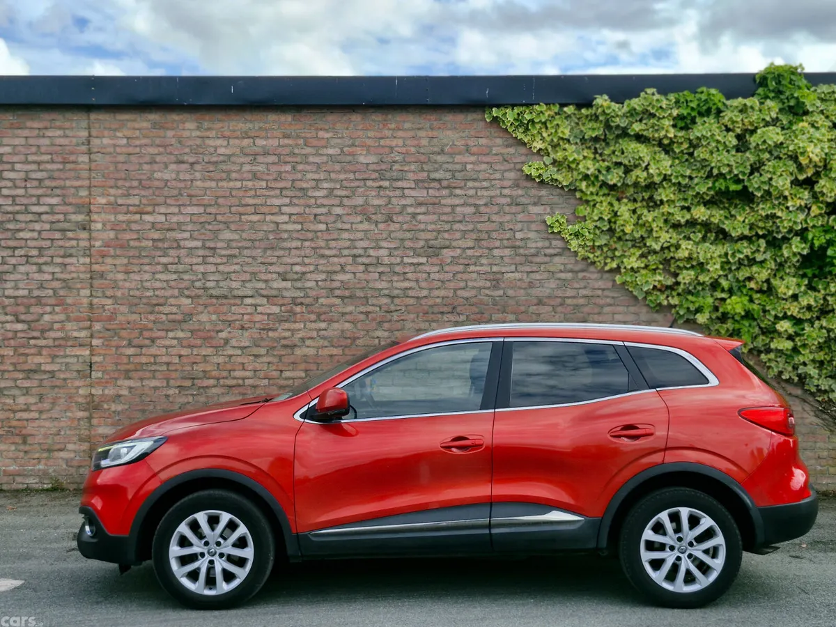 Renault Kadjar SUV, Diesel, 2016, Red
