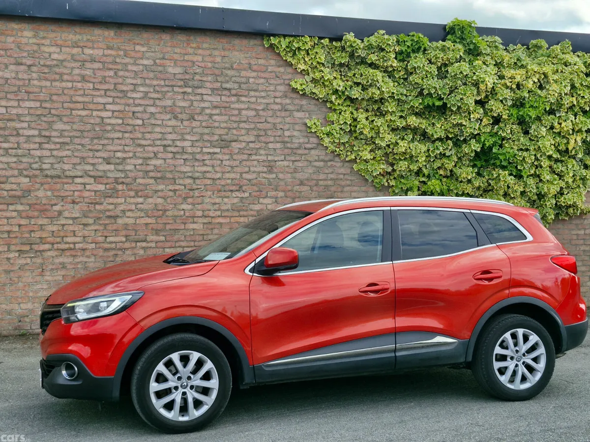 Renault Kadjar SUV, Diesel, 2016, Red