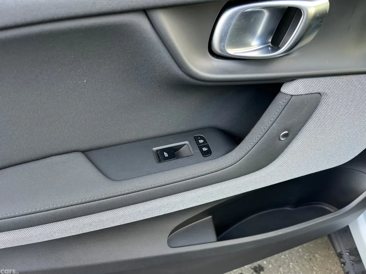 Polestar 2 Hatchback, Electric, 2023, Silver