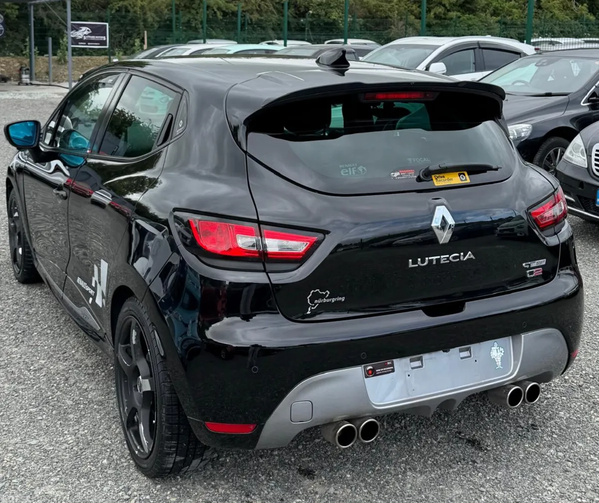 Renault Clio Hatchback, Petrol, 2015, Black