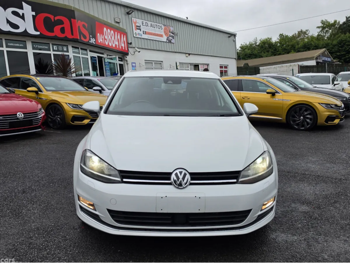 Volkswagen Golf Hatchback, Petrol, 2015, White