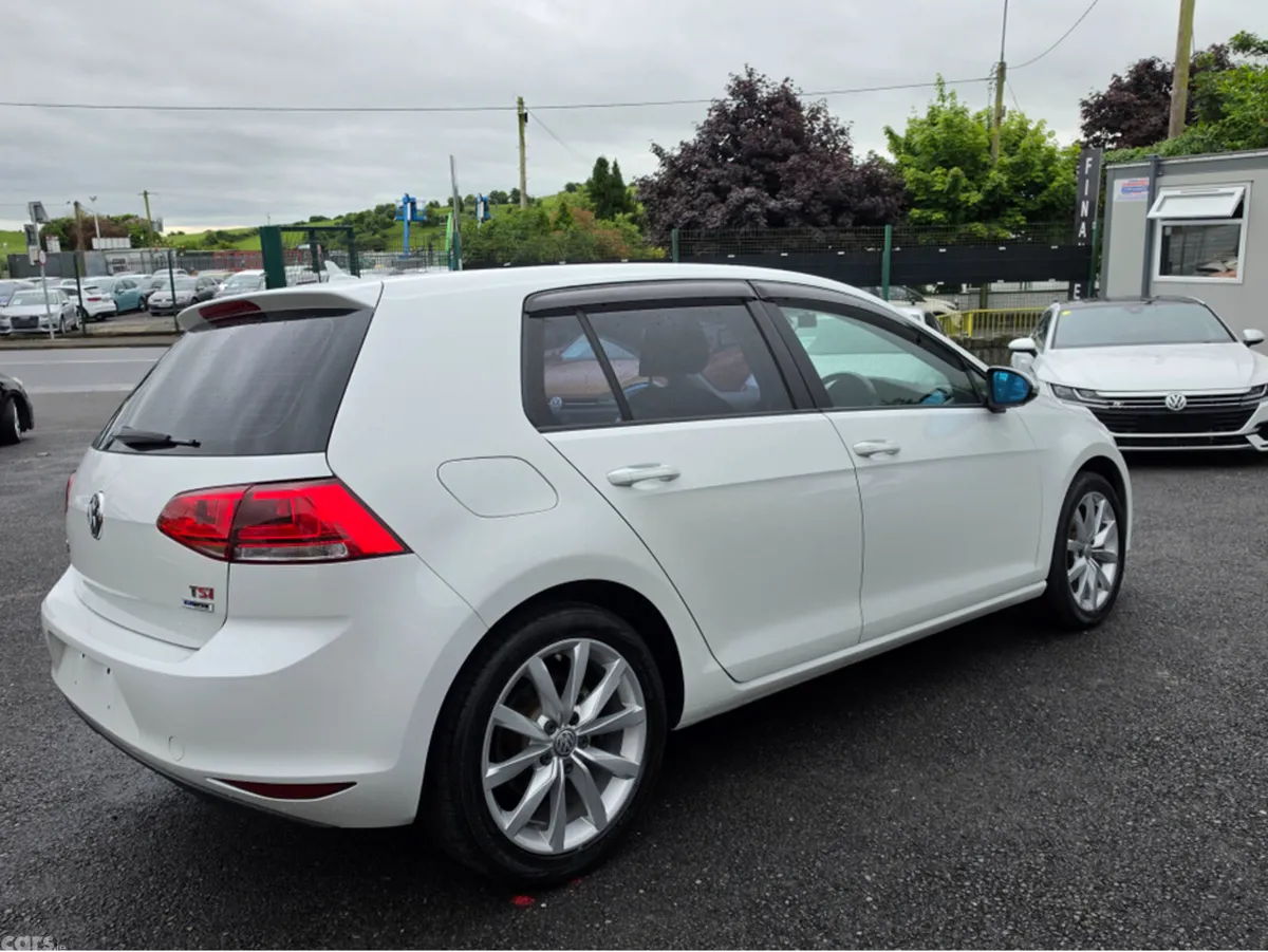 Volkswagen Golf Hatchback, Petrol, 2015, White