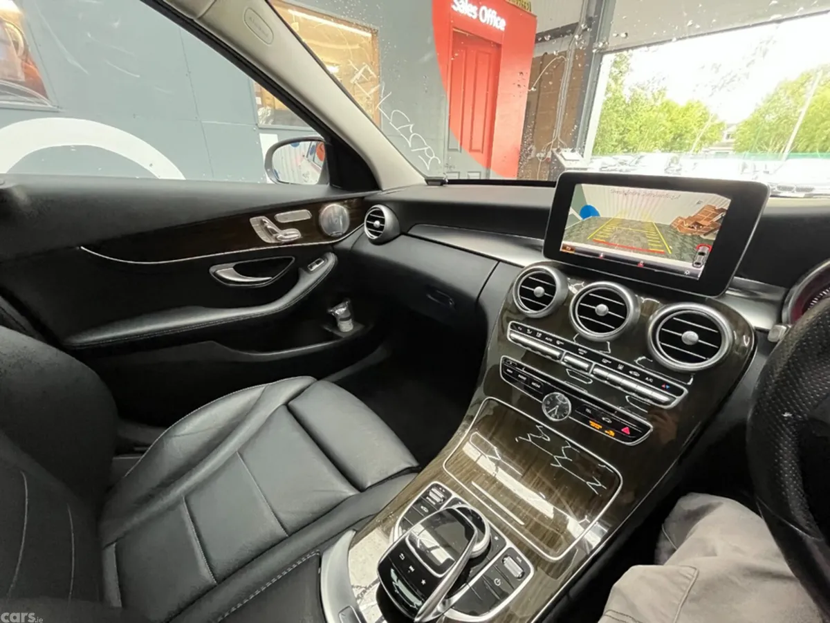 Mercedes-Benz C-Class Saloon, Petrol Plug-in Hybrid, 2017, White