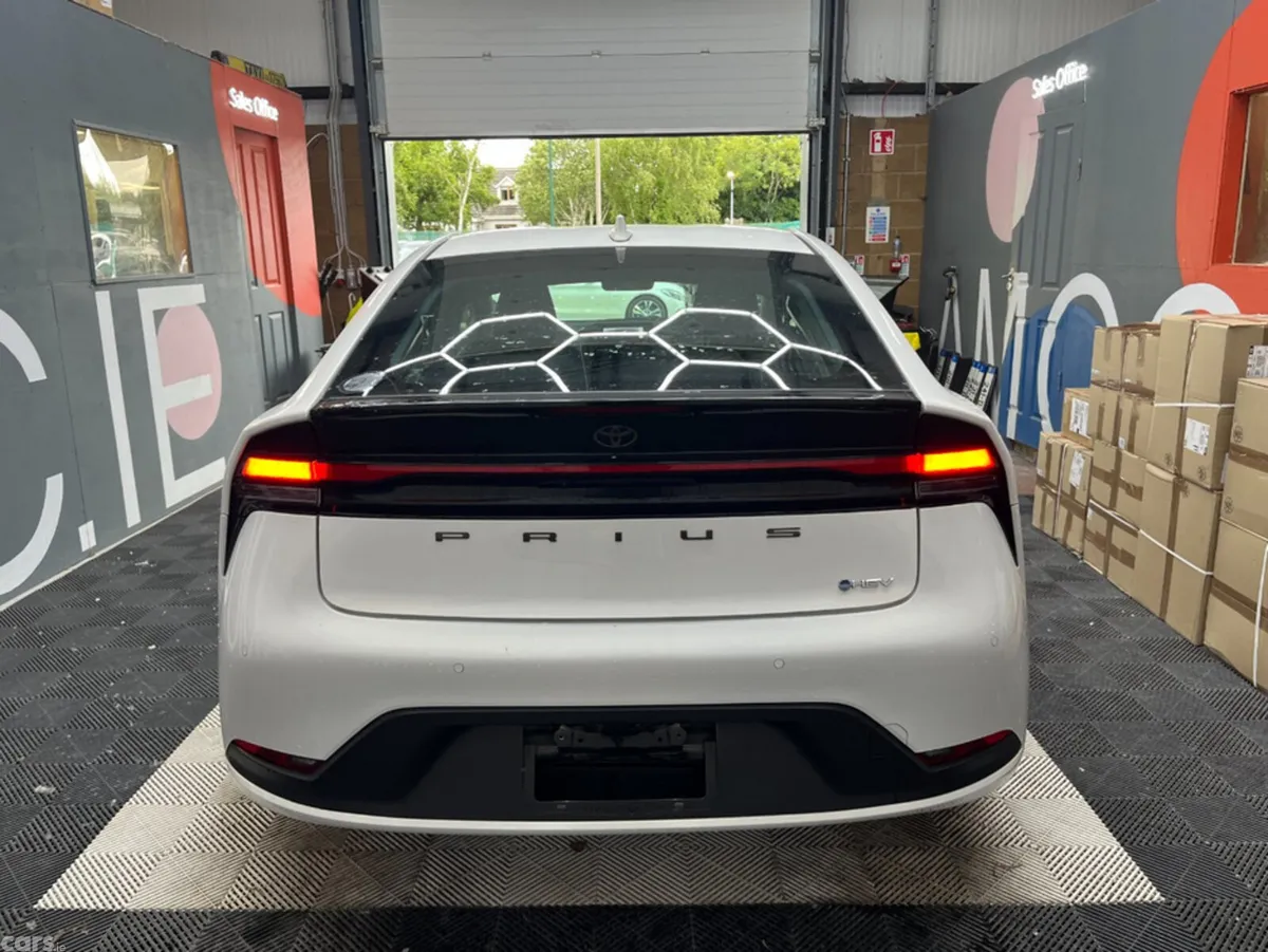 Toyota Prius Estate, Petrol, 2024, White