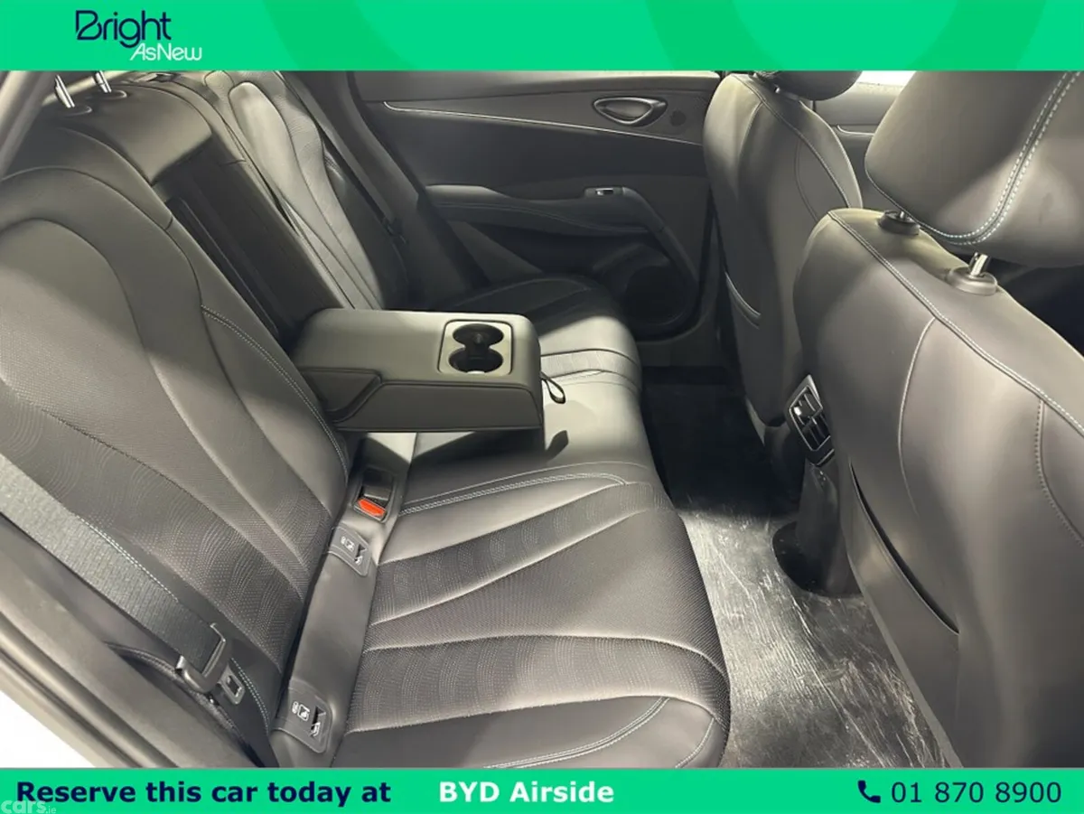 BYD SEAL Hatchback, Petrol Plug-in Hybrid, 2026, White
