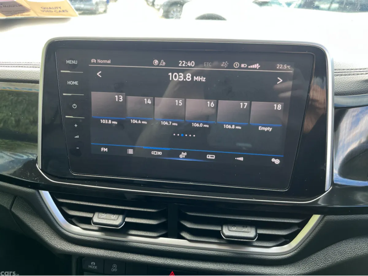Volkswagen T-Roc SUV, Diesel, 2023, White
