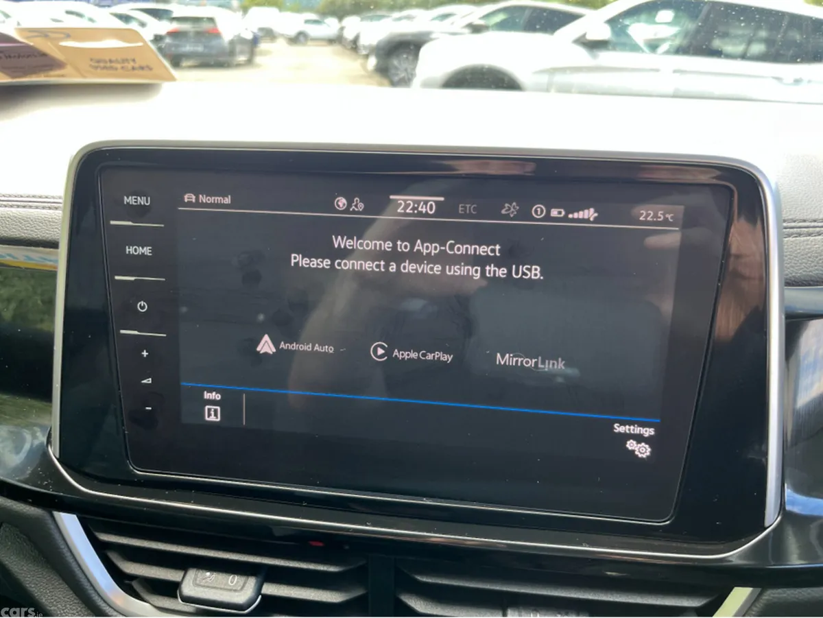 Volkswagen T-Roc SUV, Diesel, 2023, White