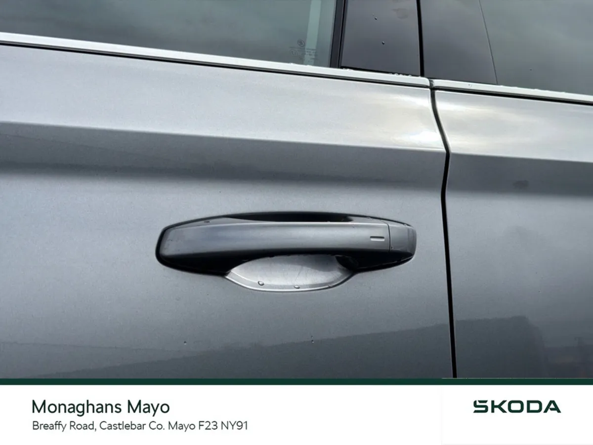 Skoda Superb Hatchback, Diesel, 2023, Grey