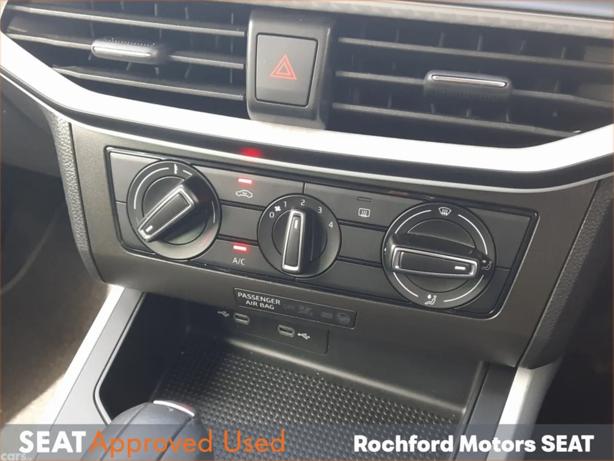 SEAT Arona Hatchback, Petrol, 2023, Grey