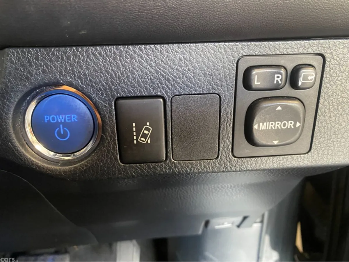 Toyota RAV4 MPV, Petrol Hybrid, 2017, Black