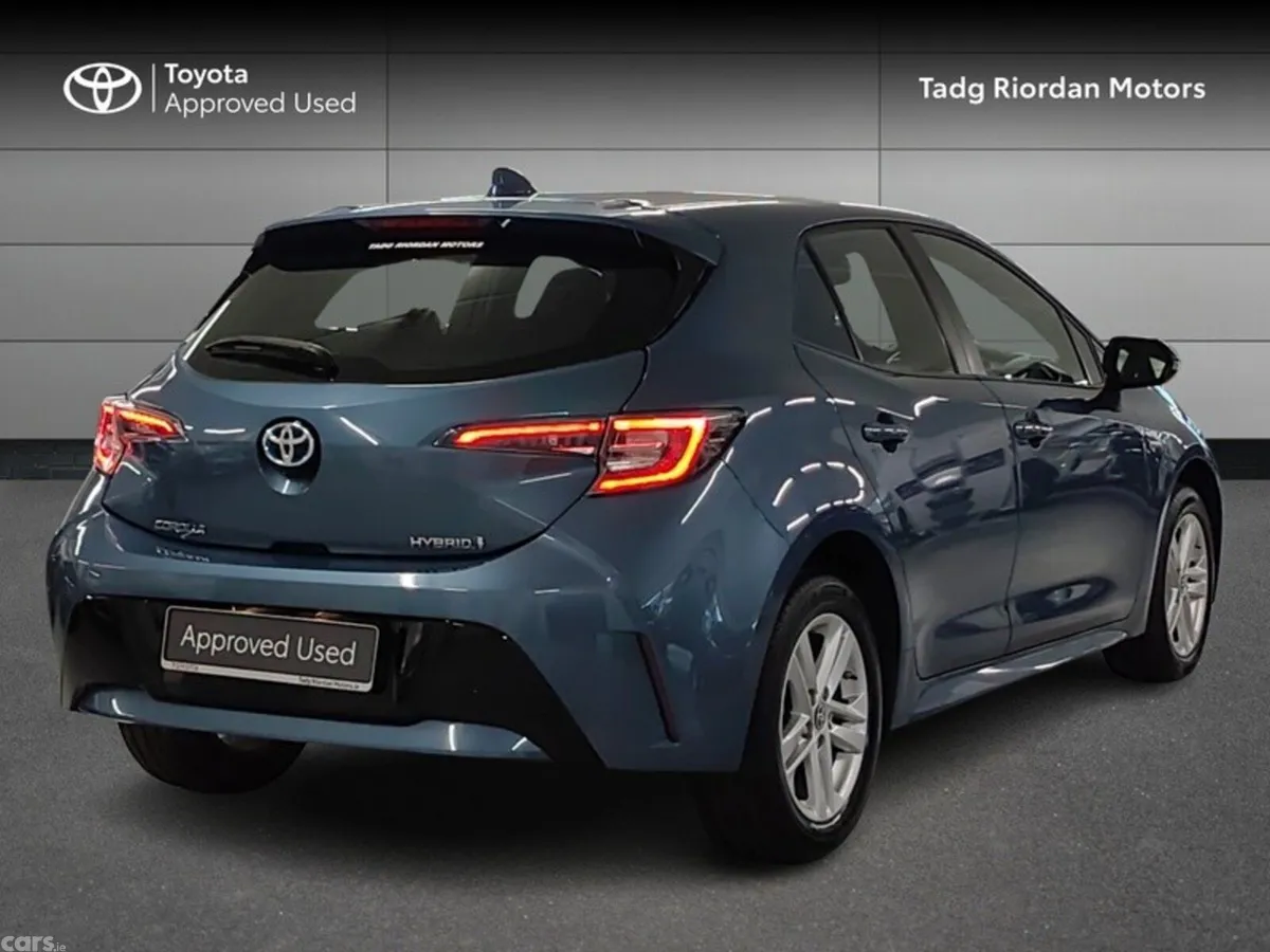 Toyota Corolla Hatchback, Petrol Hybrid, 2021, Blue