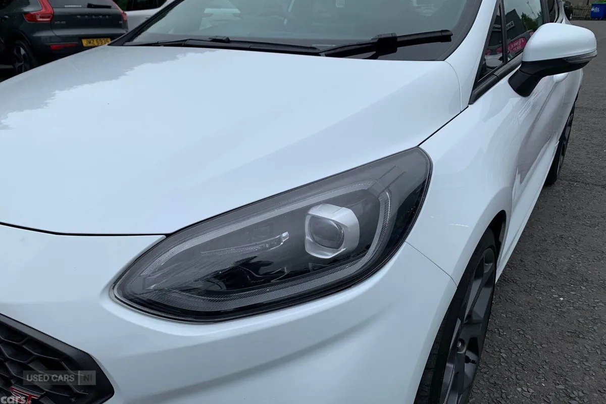 Ford Fiesta Hatchback, Petrol, 2023, White