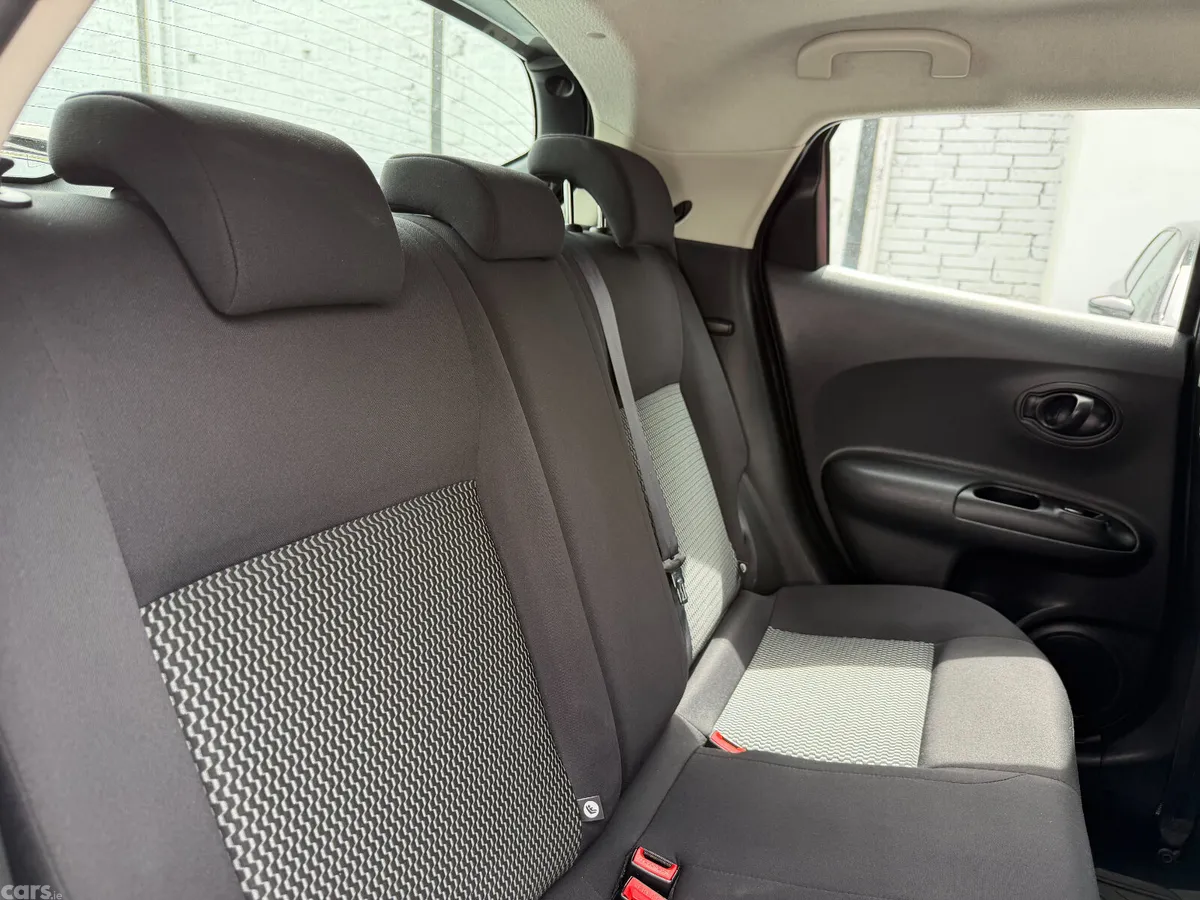 Nissan Juke SUV, Diesel, 2015, Silver