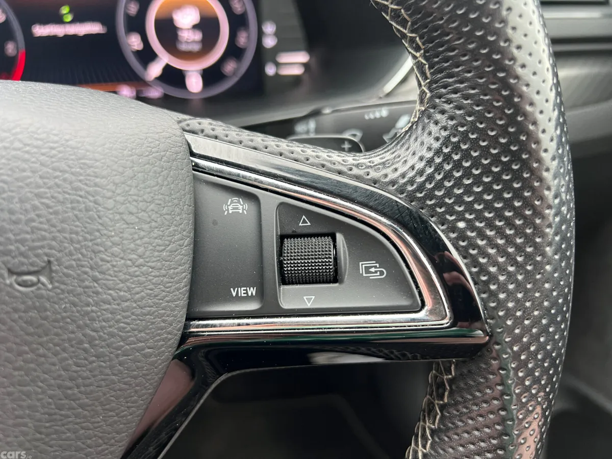 Skoda Superb Hatchback, Petrol Plug-in Hybrid, 2020, Grey