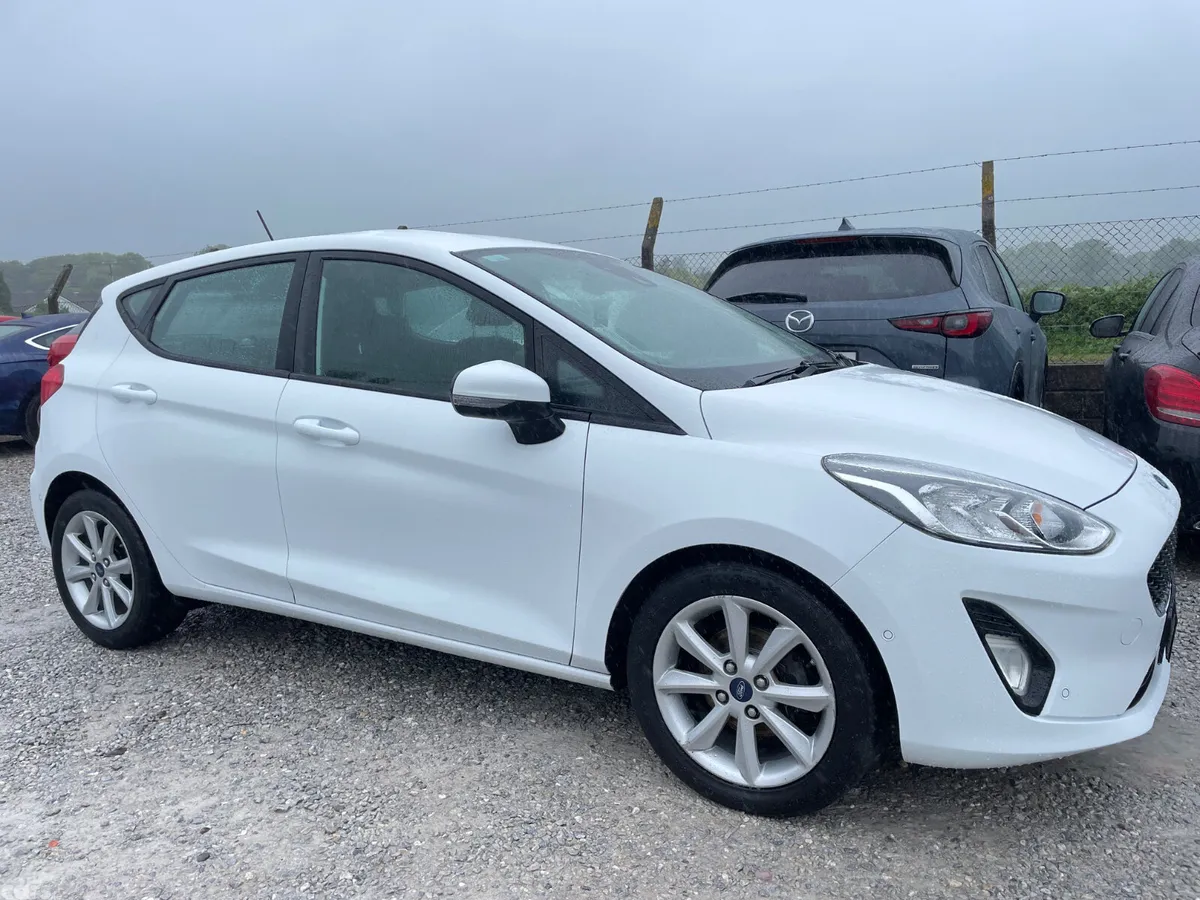 Ford Fiesta Hatchback, Petrol, 2019, White