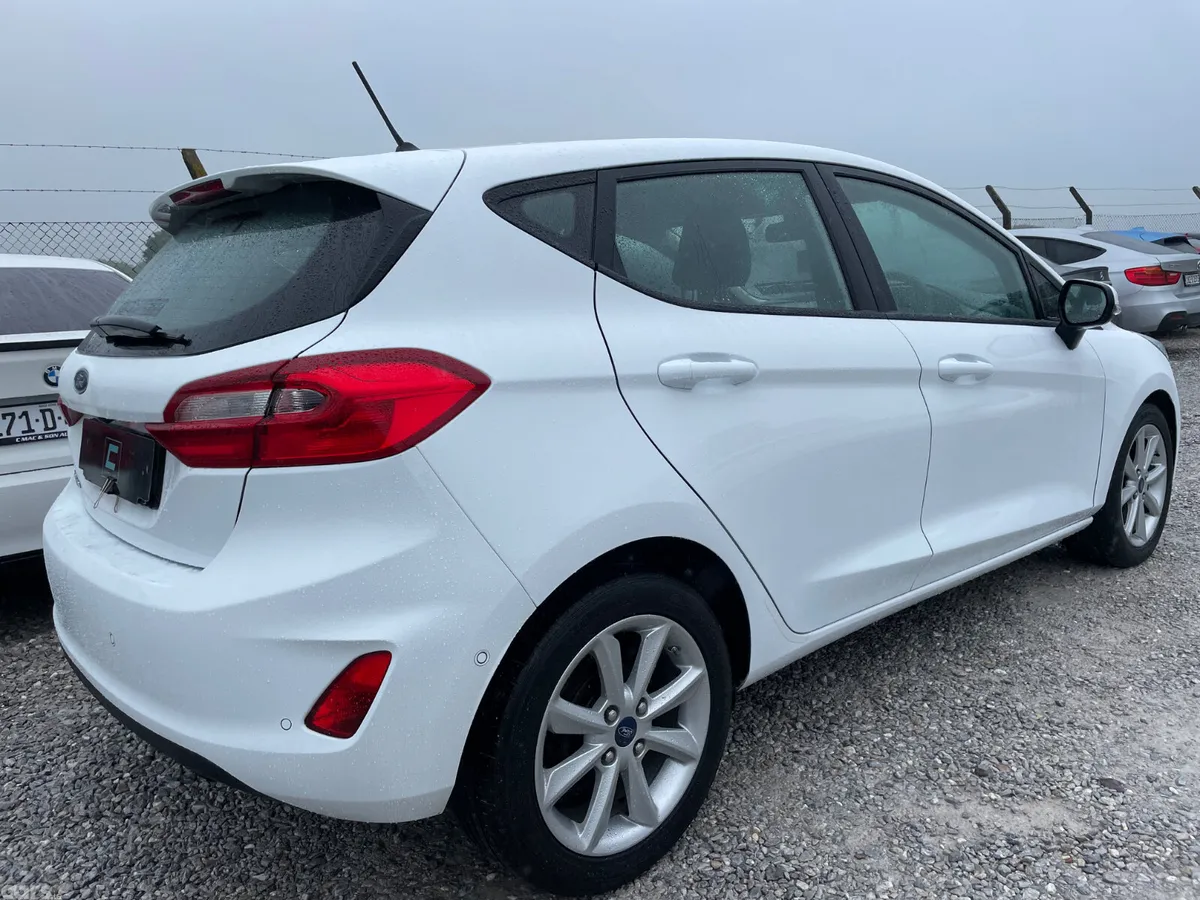 Ford Fiesta Hatchback, Petrol, 2019, White