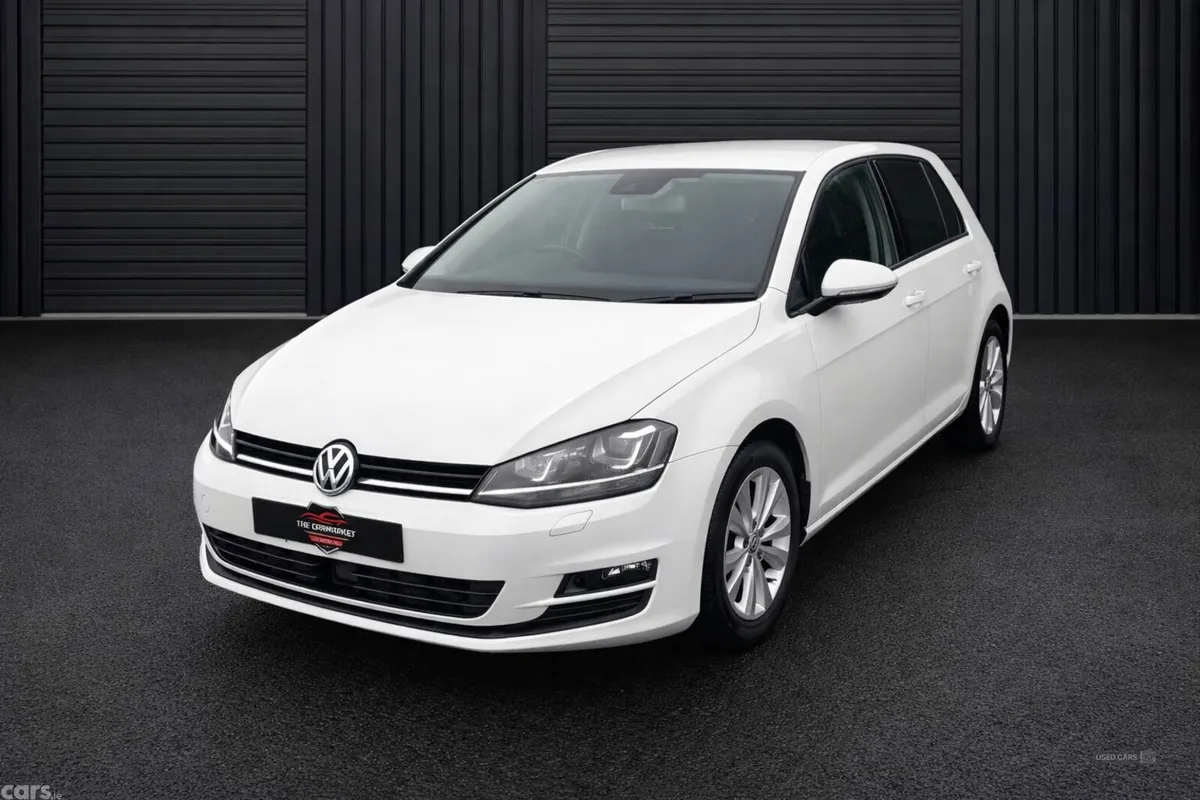Volkswagen Golf , Petrol, 2014, White