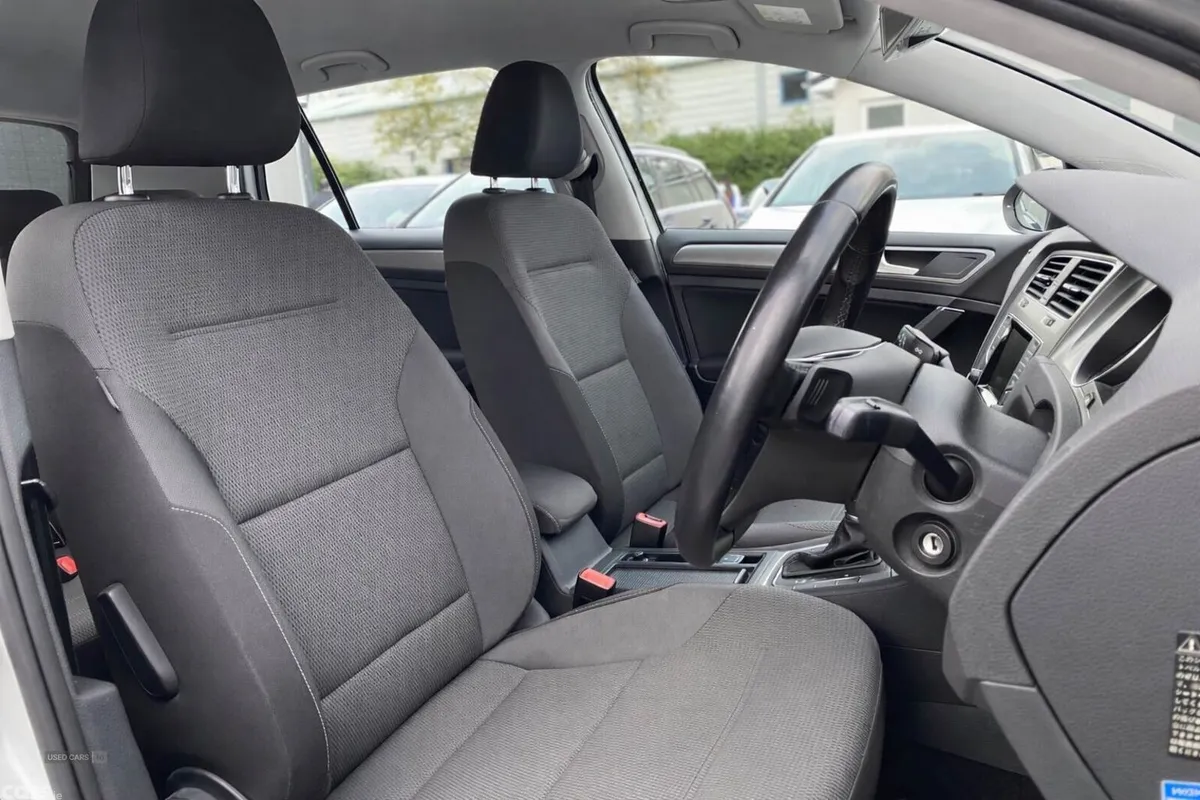 Volkswagen Golf , Petrol, 2014, White