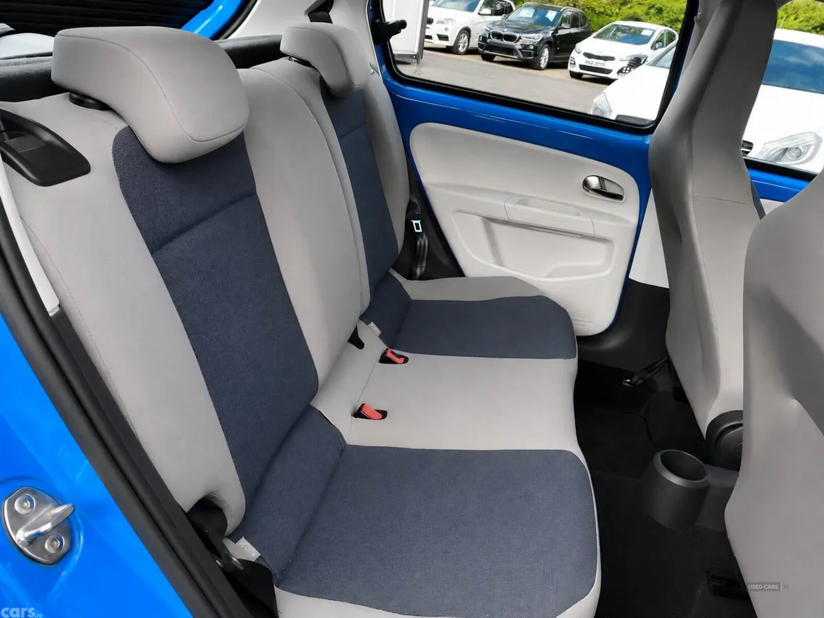 Volkswagen up! , Petrol, 2015, Blue