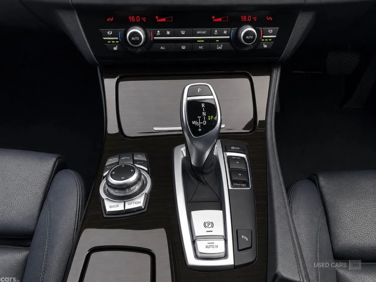 BMW 5-Series , Diesel, 2013, White