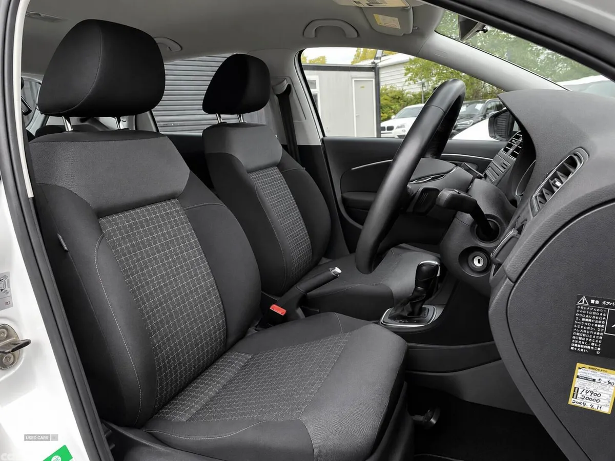 Volkswagen Polo , Petrol, 2014, White