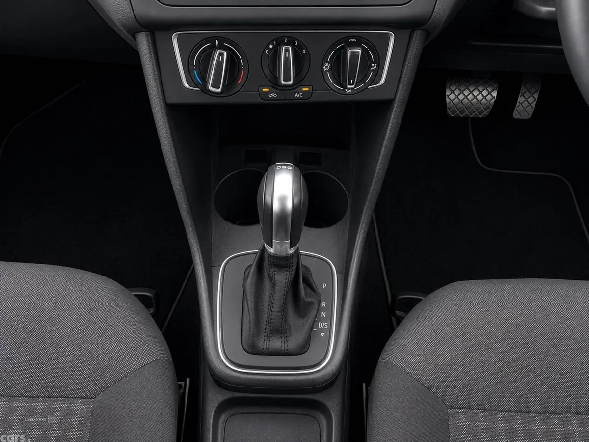 Volkswagen Polo , Petrol, 2014, White