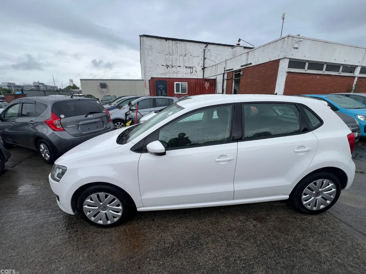 Volkswagen Polo 2013 Auto/ only 66k km/ warranty., Dublin 12