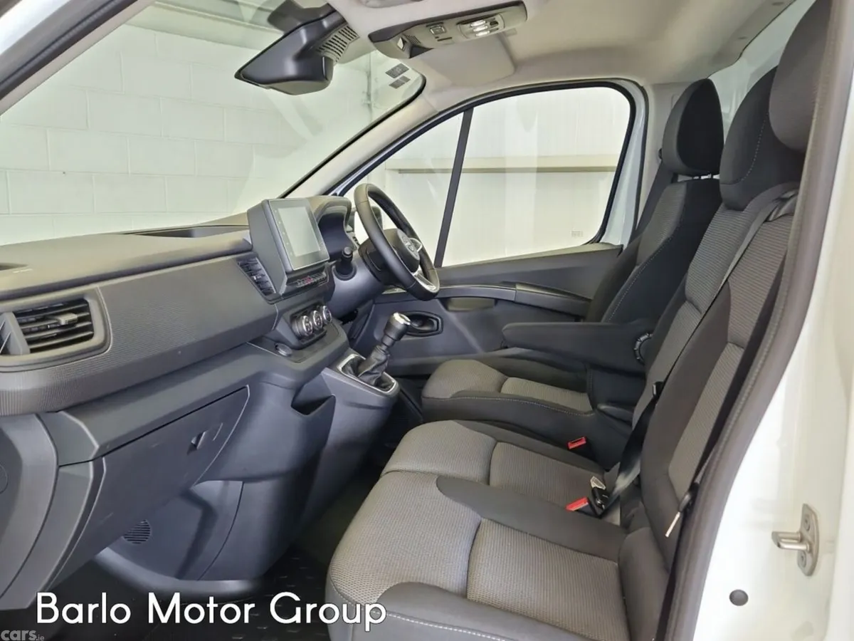 Nissan Primastar MPV, Diesel, 2026, White