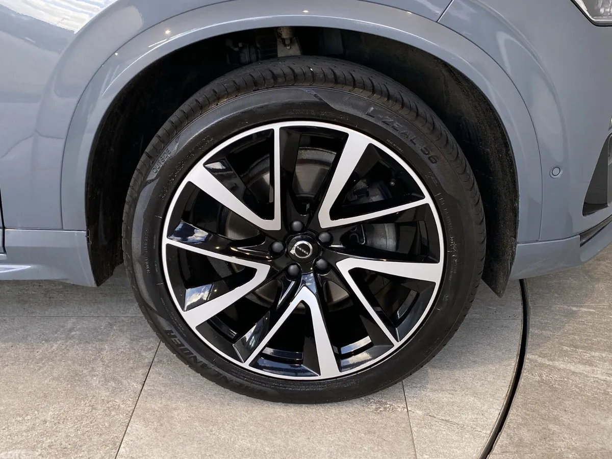 Volvo XC90 SUV, Petrol Hybrid, 2023, Grey
