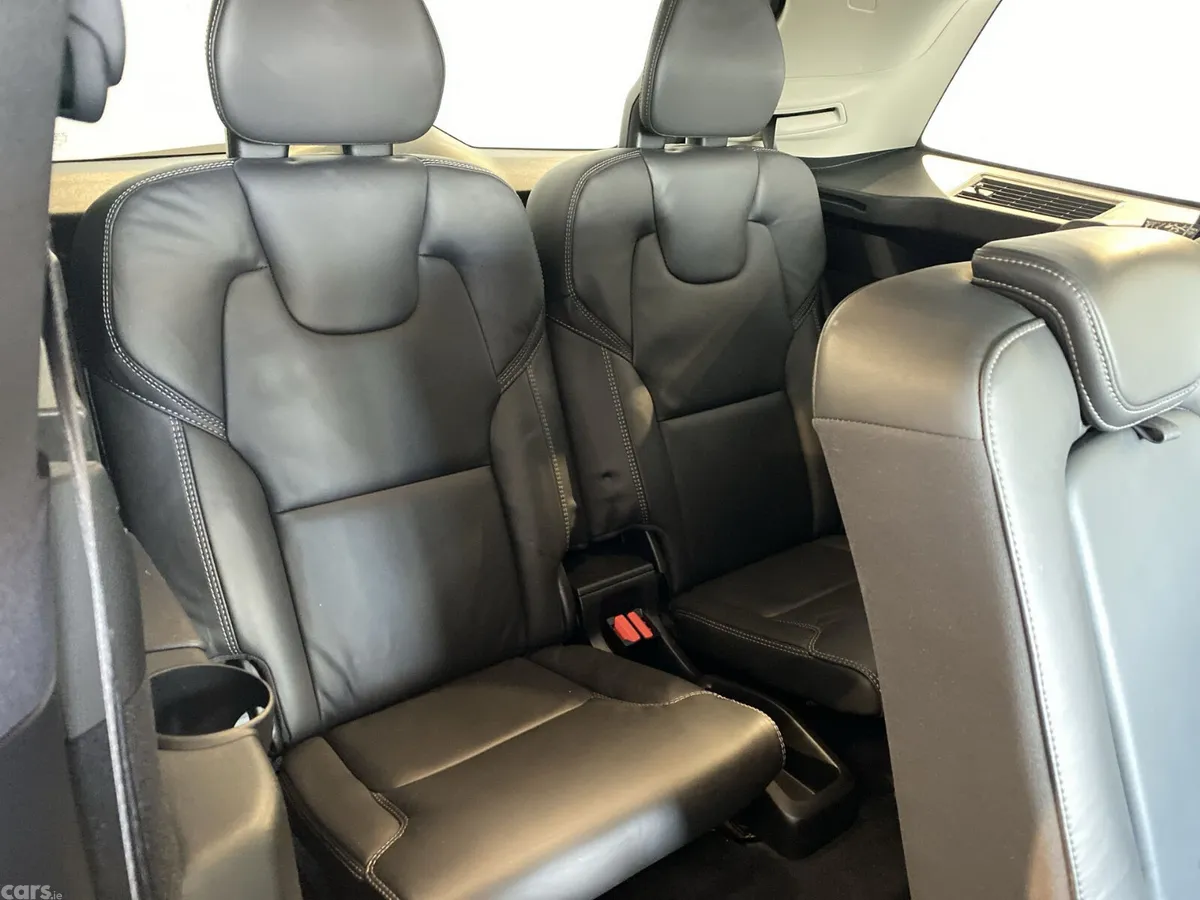 Volvo XC90 SUV, Petrol Hybrid, 2023, Grey