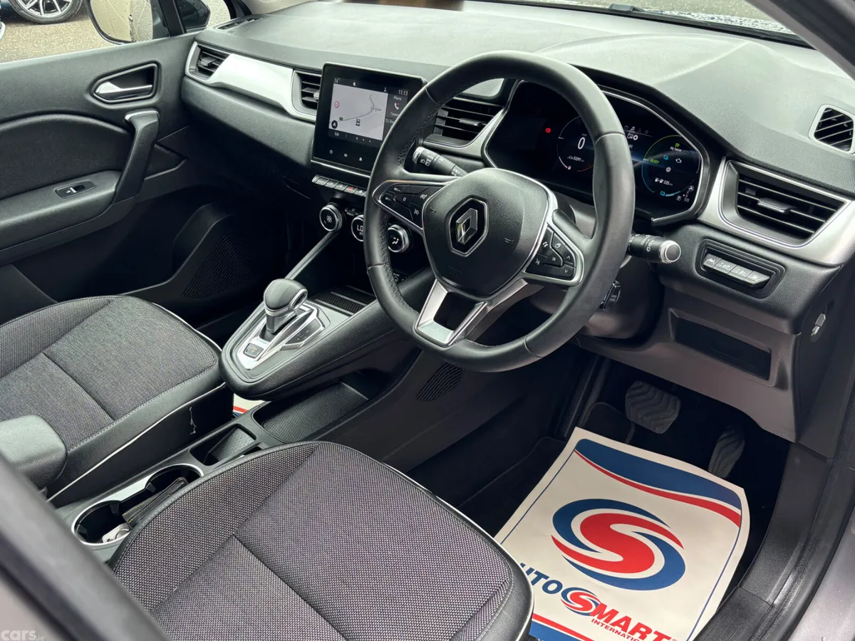 Renault Captur Hatchback, Petrol Plug-in Hybrid, 2021, Grey
