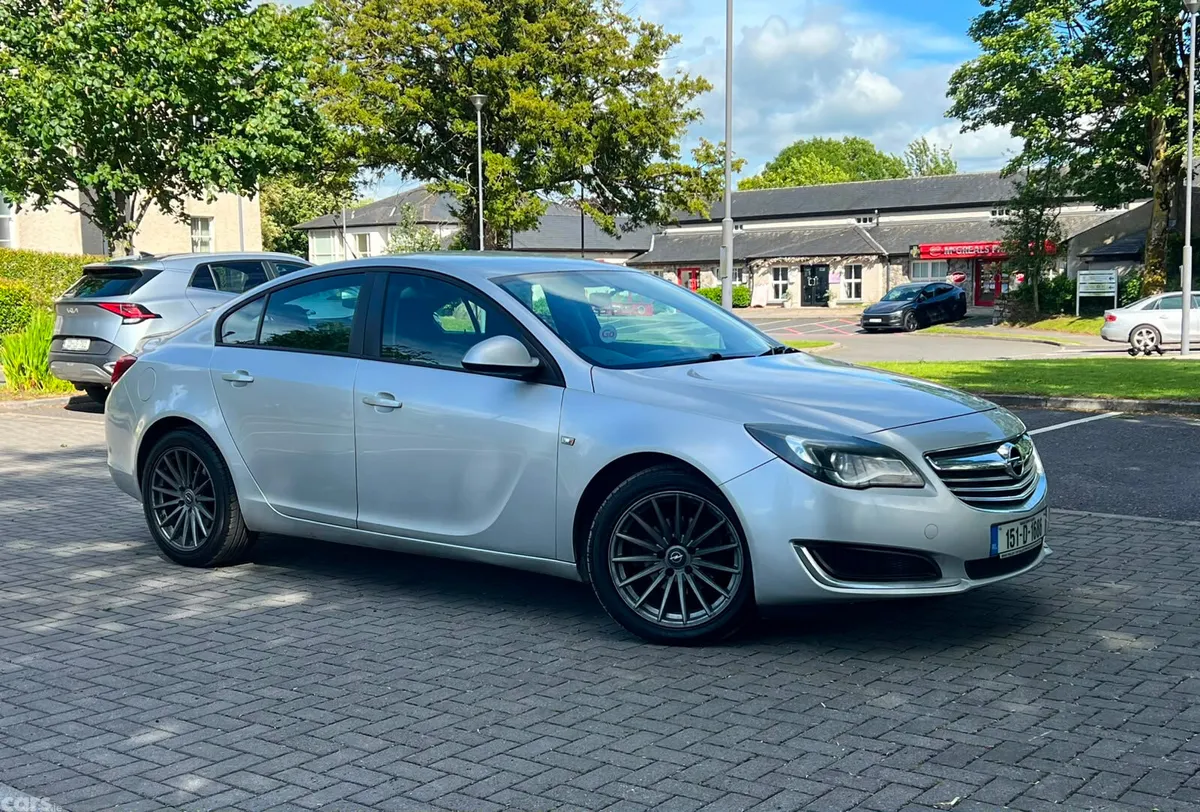 Opel Insignia Saloon, Diesel, 2015, Silver
