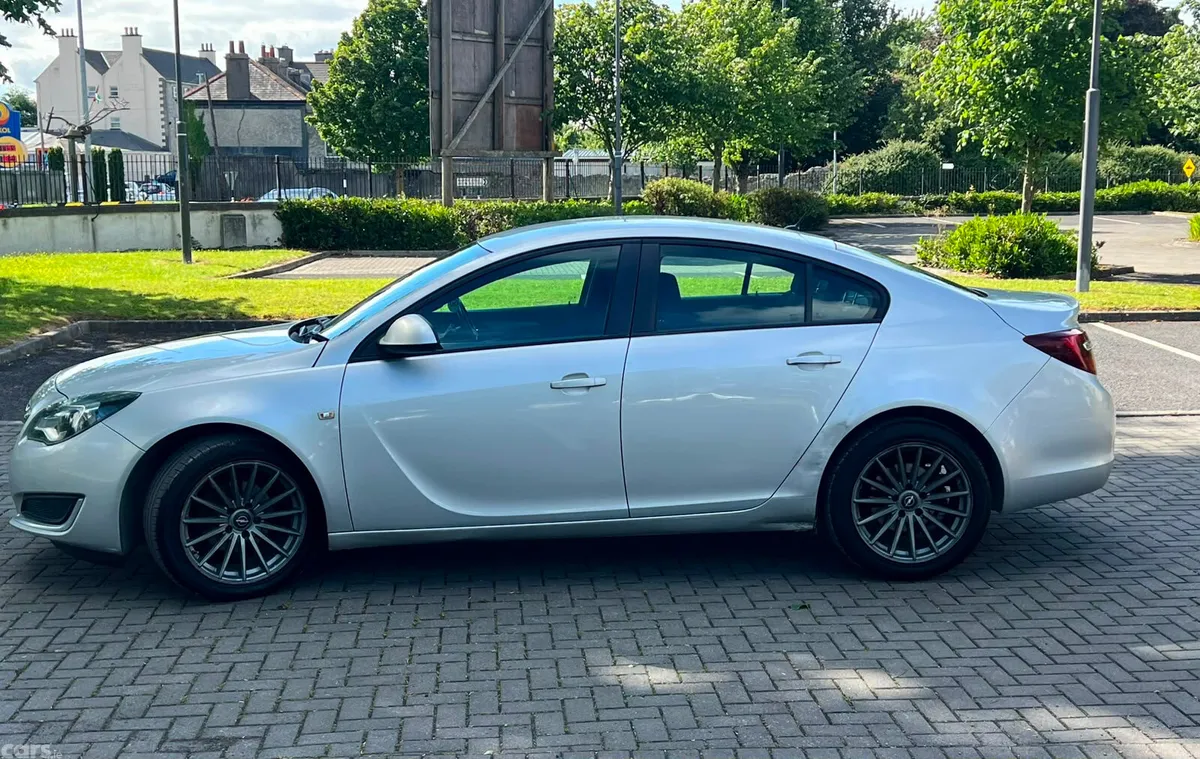 Opel Insignia Saloon, Diesel, 2015, Silver