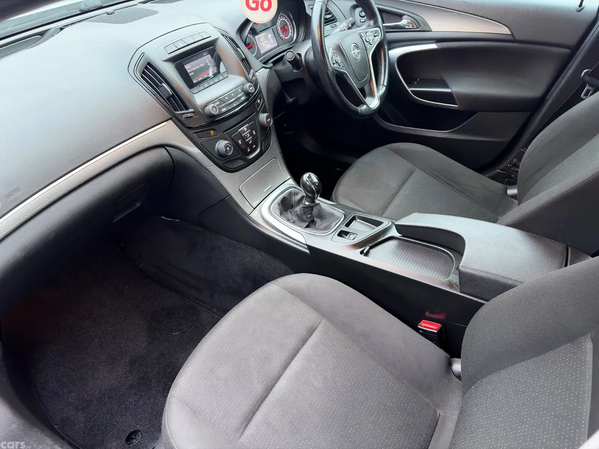 Opel Insignia Saloon, Diesel, 2015, Silver
