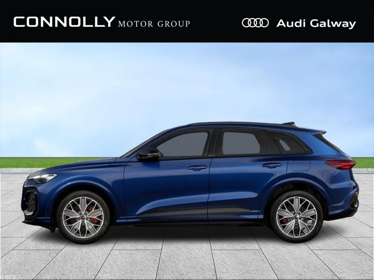Audi Q5 SUV, Petrol Plug-in Hybrid, 2027, Blue