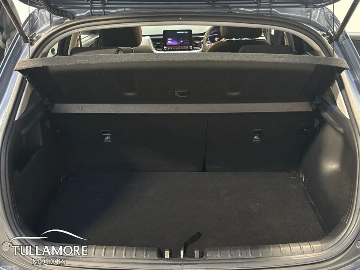 Kia Stonic Estate, Petrol, 2024, Blue
