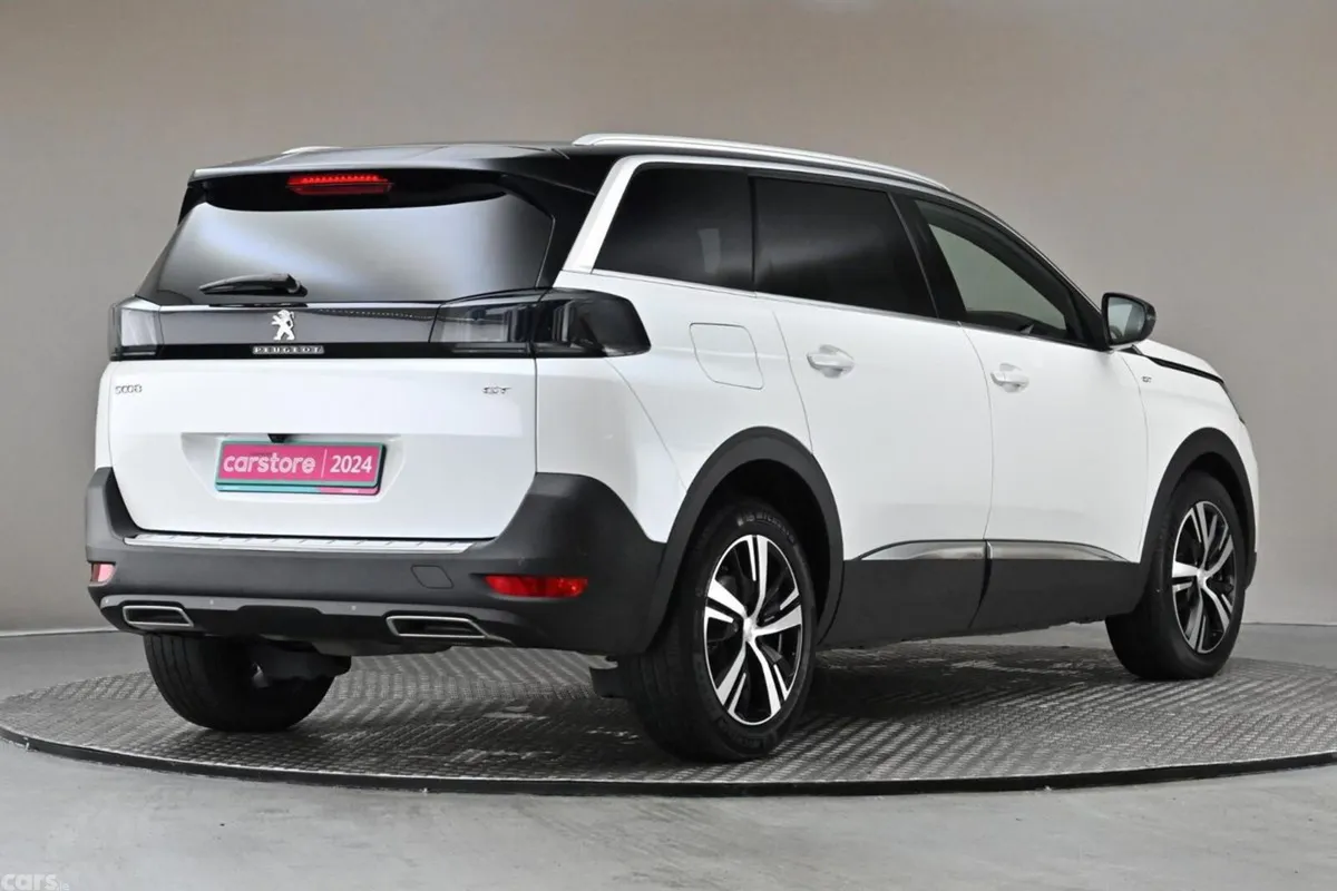 Peugeot 5008 MPV, Petrol Hybrid, 2024, White
