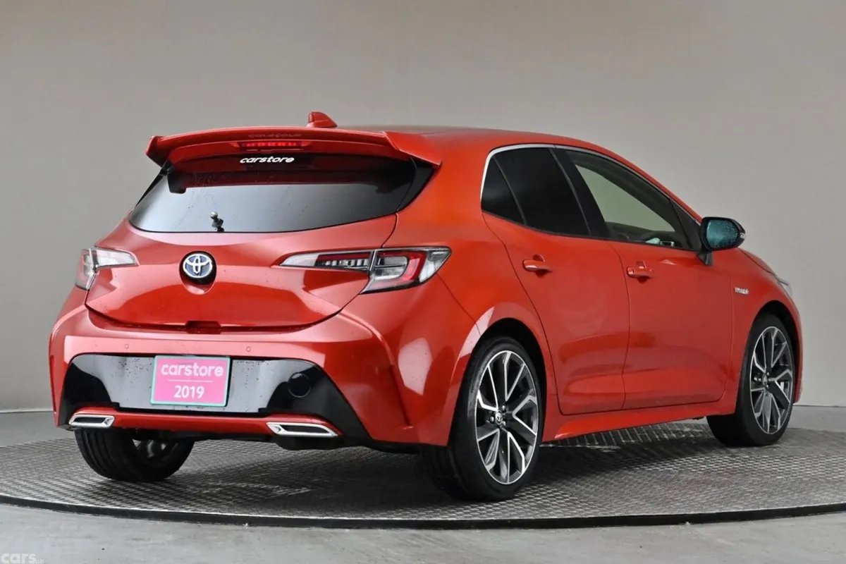 Toyota Corolla Hatchback, Petrol Hybrid, 2019, Red