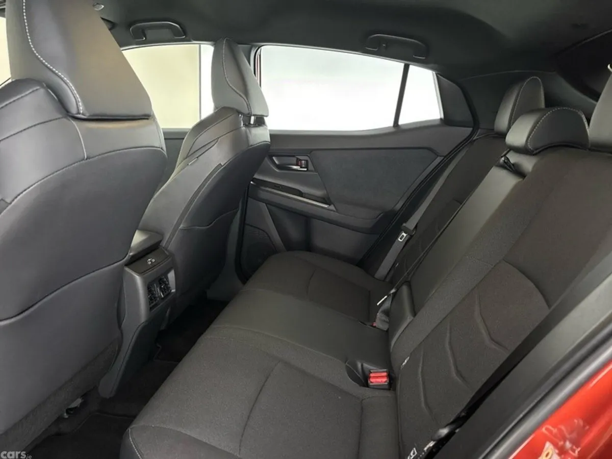 Toyota C-HR Estate, Electric, 2026, Brown