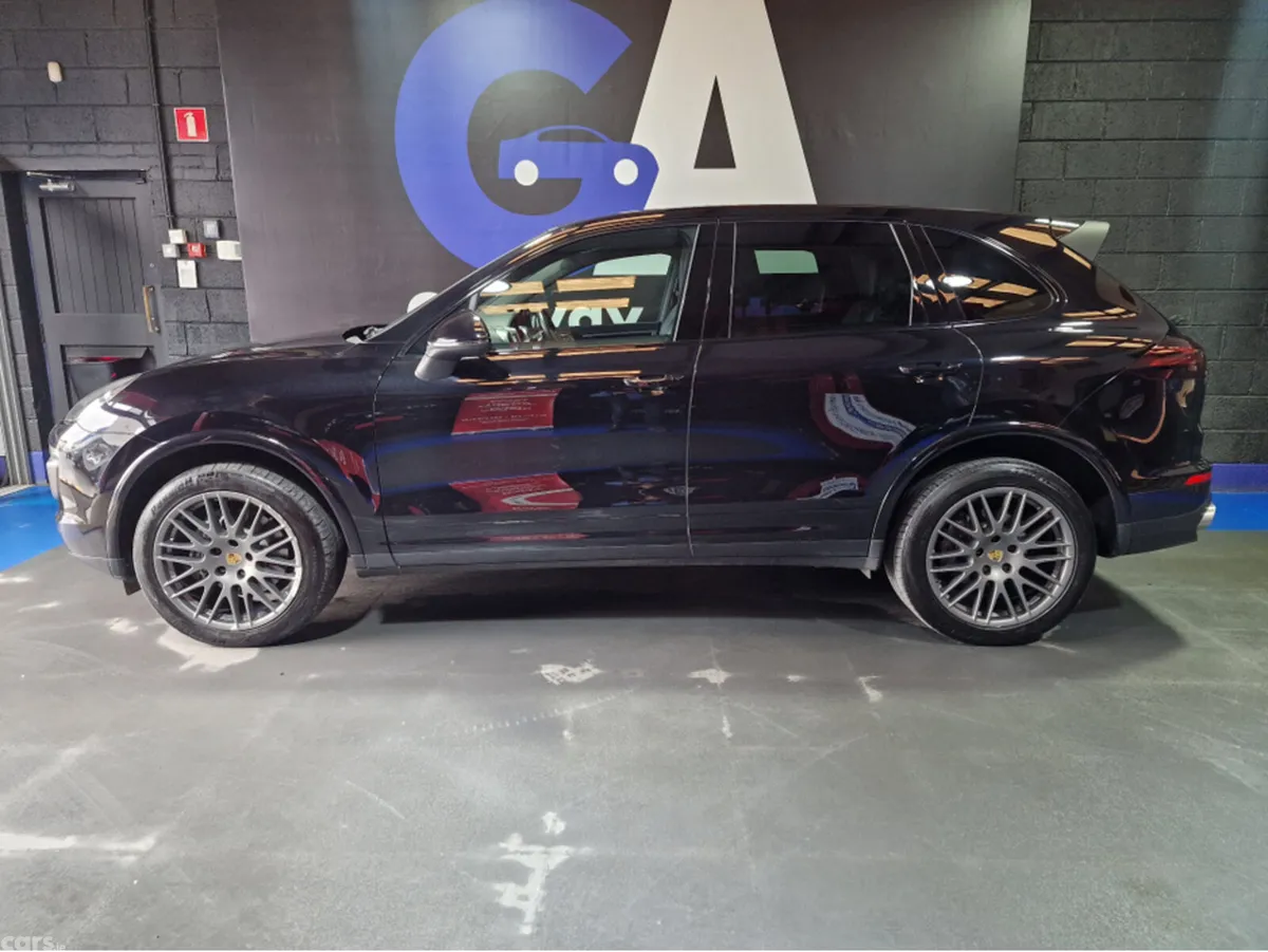 Porsche Cayenne SUV, Diesel, 2018, Black
