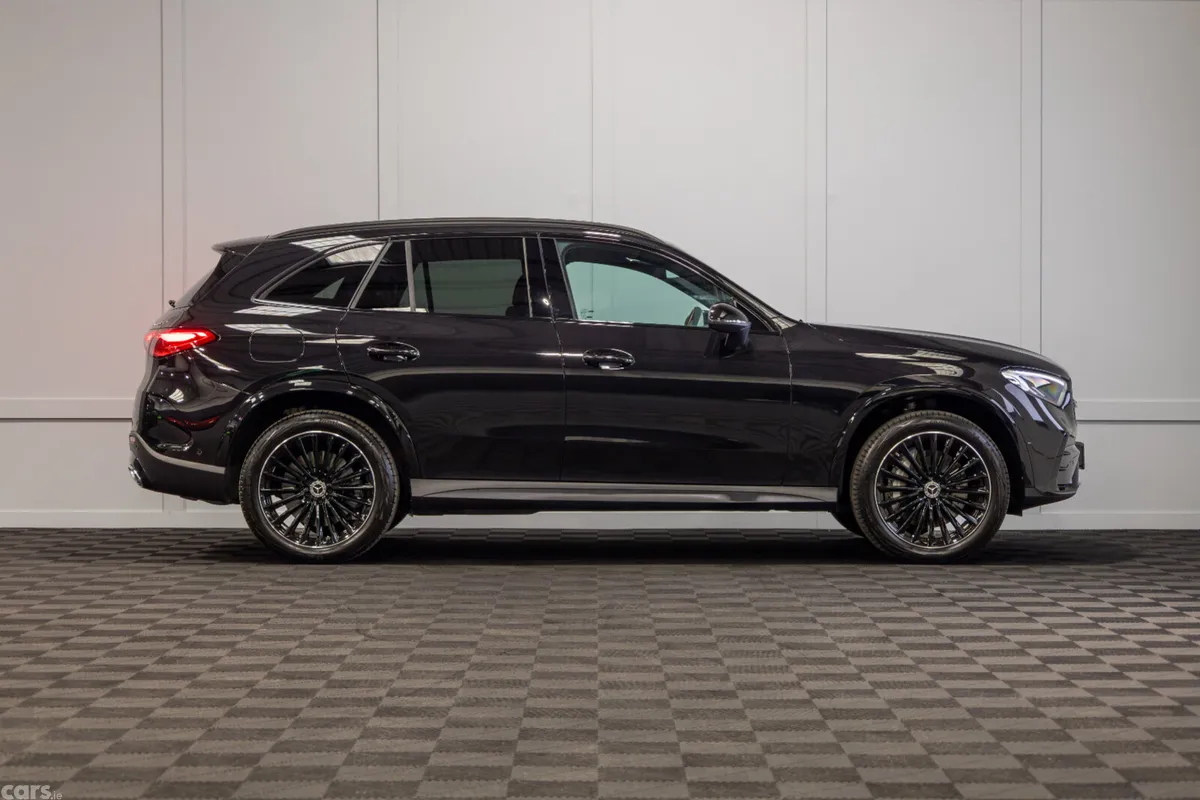 Mercedes-Benz GLC SUV, Petrol Plug-in Hybrid, 2025, Black