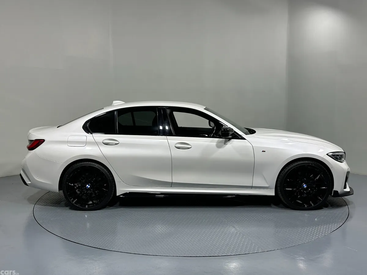 BMW 3-Series Saloon, Petrol Hybrid, 2020, White
