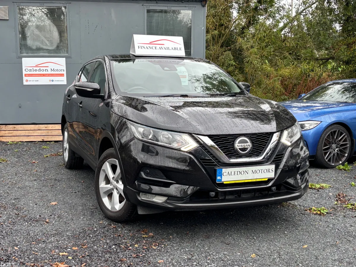 Nissan Qashqai Hatchback, Petrol, 2020, Black